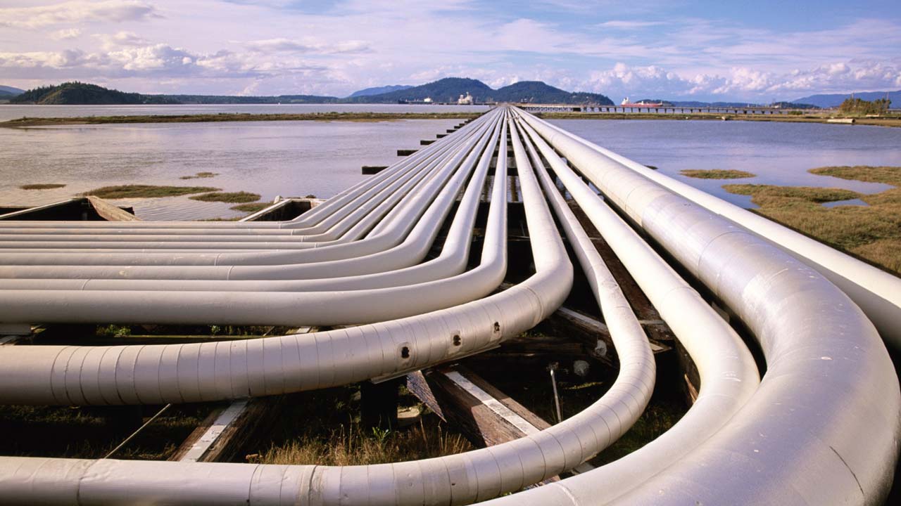 Pipelines Surveillance Contracts :  Eyesan Under Fire Over Secret Deals with Olu of Warri
