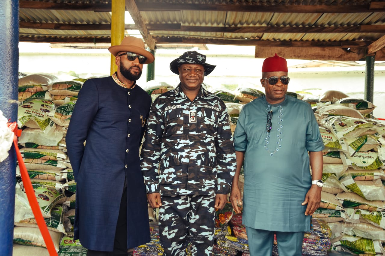 Emeka Offor Donates 1000 Bags of Rice, Wrappers to Police Spouses in Anambra