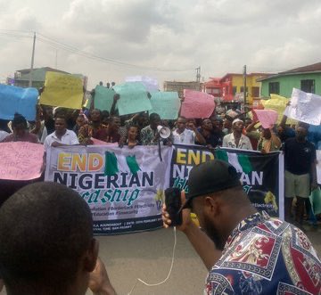 “This is not Hope Renewed. This is shege renewed,” Youths Chant as Protest Rocks Ibadan