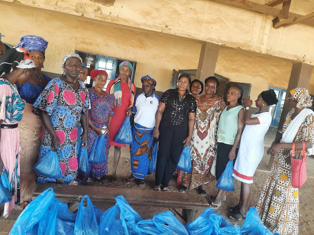 Nollywood Actress, Celebrity Firefighter, Grace Agbo Marks Birthday With Widows, Donates Food Items